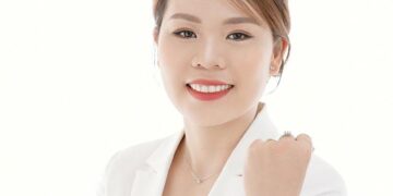 Giải mã thành công từ cô gái “chân đất” đến nữ doanh nhân thành đạt – LyLy