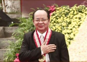 Ngày xuân cảm nhận Hồn thơ đất Việt của GS. VS Hoàng Quang Thuận