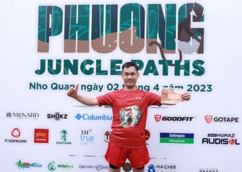 Doanh nhân Đỗ Văn Sáu được gia đình đi cổ vũ trước giờ G chinh phục Marathon 100km tại Cuc Phuong Jungle Paths 2023
