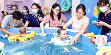 Dịch vụ bơi nổi, kết hợp cùng massage tại Pamper Me