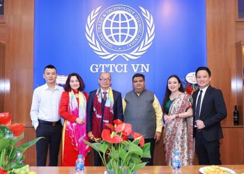 Hàm Danh dự ở các nước Phương Tây và Việt Nam, hiểu thế nào cho đúng?