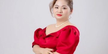 Hứa Thị Năm: Câu chuyện của dược sỹ thay đổi toàn diện cùng DR.LADY