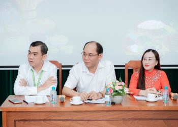 Nhiều câu hỏi được đặt ra tại sự kiện lễ hội nông sản