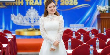 Chân dung người “Đứng sau ánh đèn” – Hơn 1 thập kỉ gắn bỏ với sự nghiệp báo chí, truyền thông