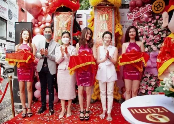 Xuất hiện cửa hàng mỹ phẩm chính hãng Thái Lan “Dolly Cosme” đầu tiên tại Việt Nam