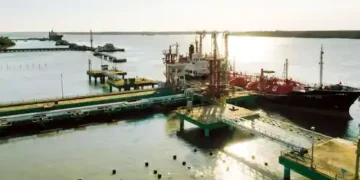Thực hiện cam kết của Việt Nam tại COP26: Xu hướng điện khí LNG vì sao khó có thể “bùng nổ”?