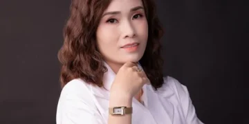 Đoàn Yến – Liều lĩnh thay đổi bản thân có mang lại thành công?